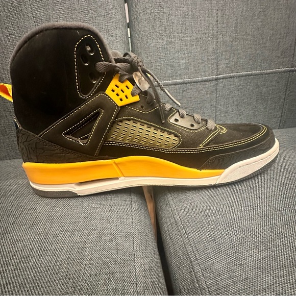 Air Jordan Spizike High Top Sneaker Black University Gold Men's sz 13 - Picture 4 of 15